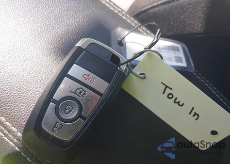 2024 Ford Escape Active z USA, uszkodzony, nr VIN 1FMCU0GN4RUA66314